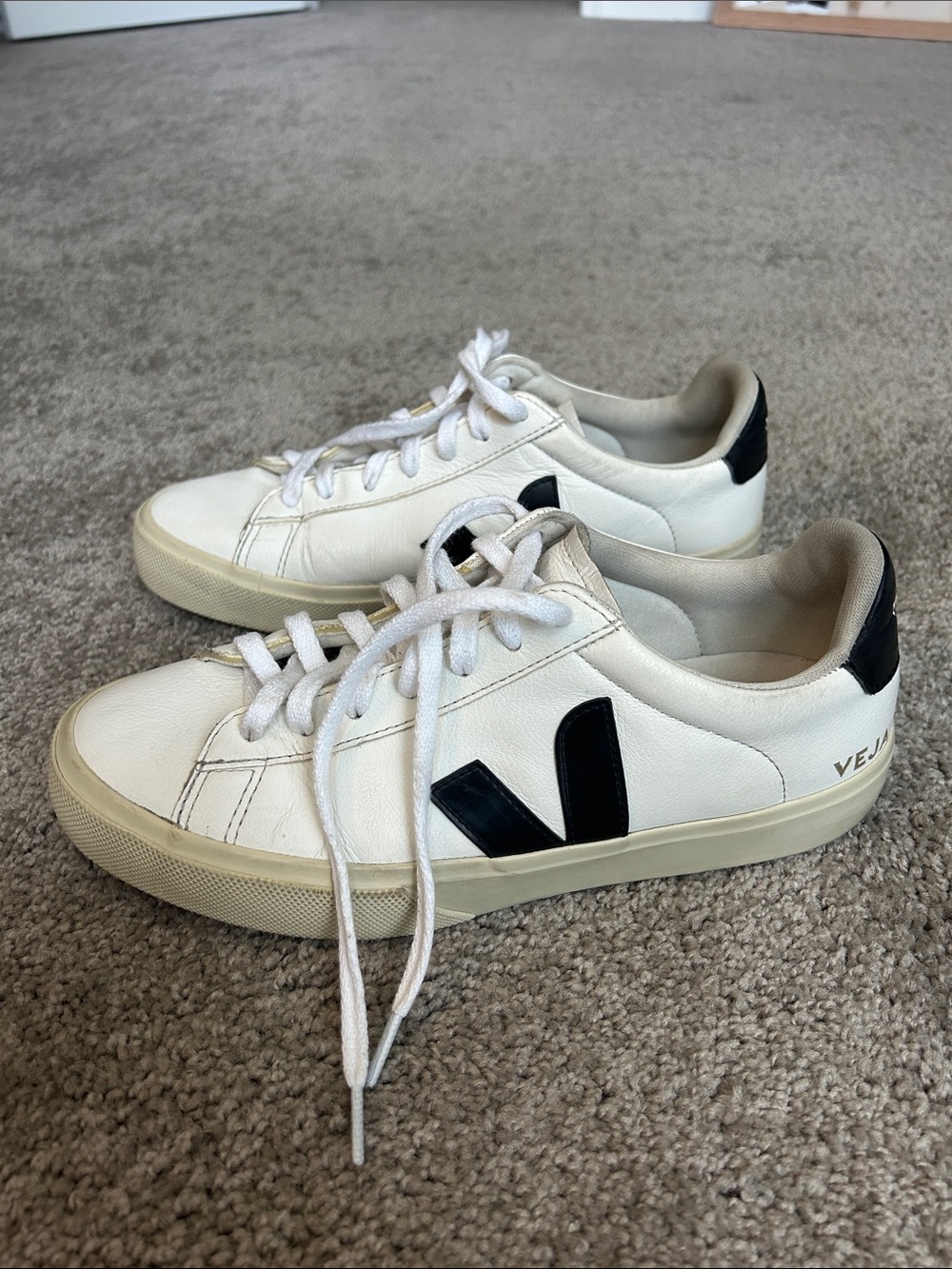 Veja Campo Leather Sneakers